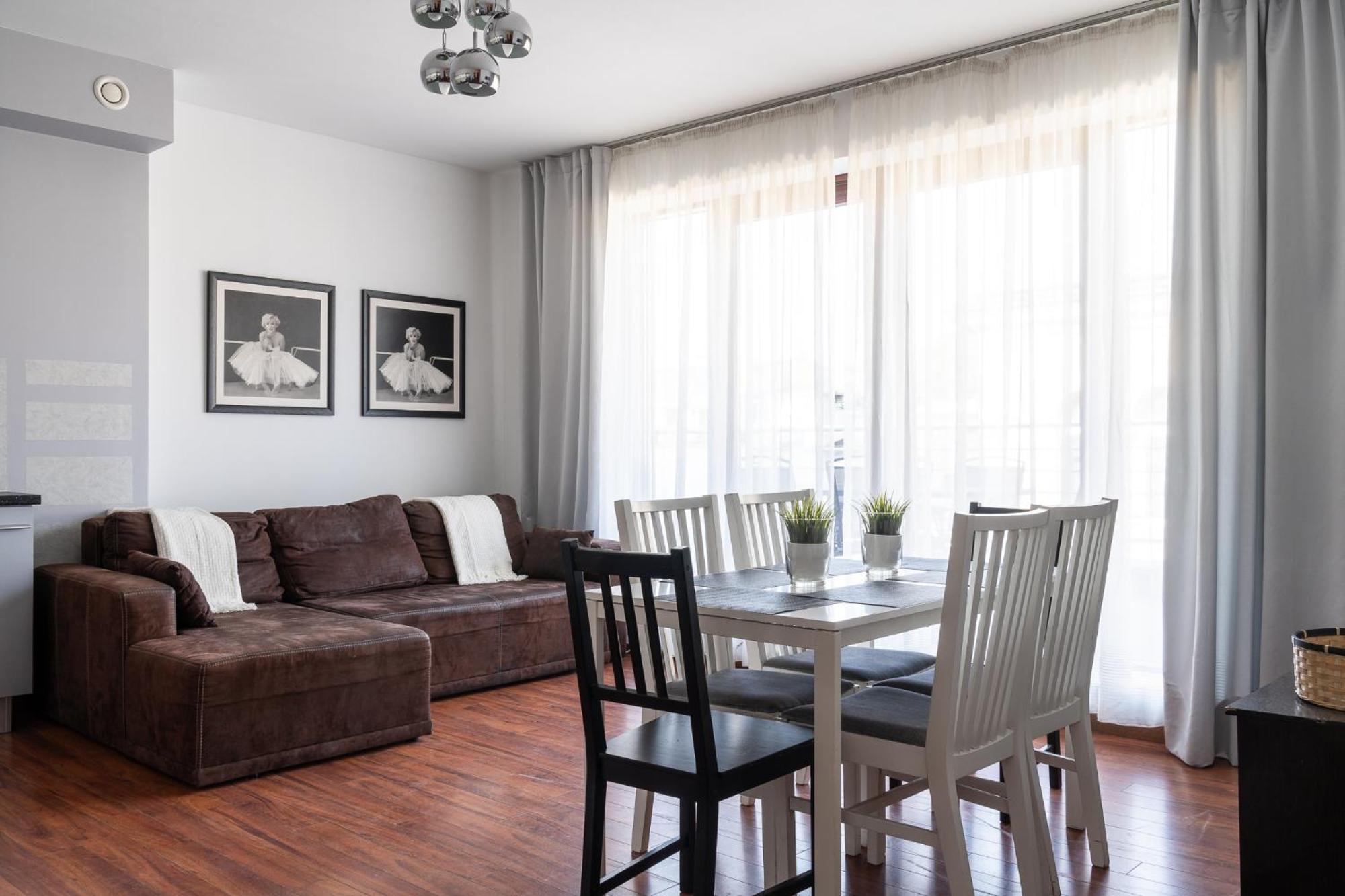 Rentplanet - Apartamenty Stare Miasto วรอตซวาฟ ภายนอก รูปภาพ